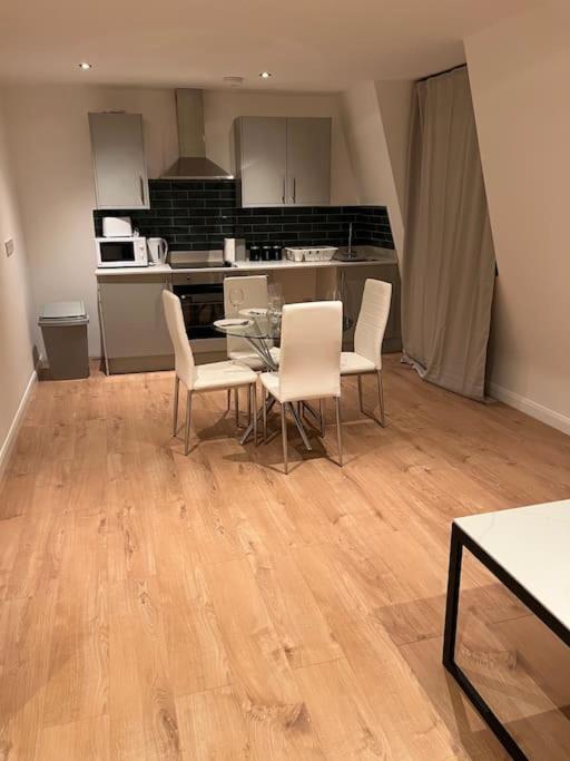 009- Studio Apartment In Ealing F5 Extérieur photo